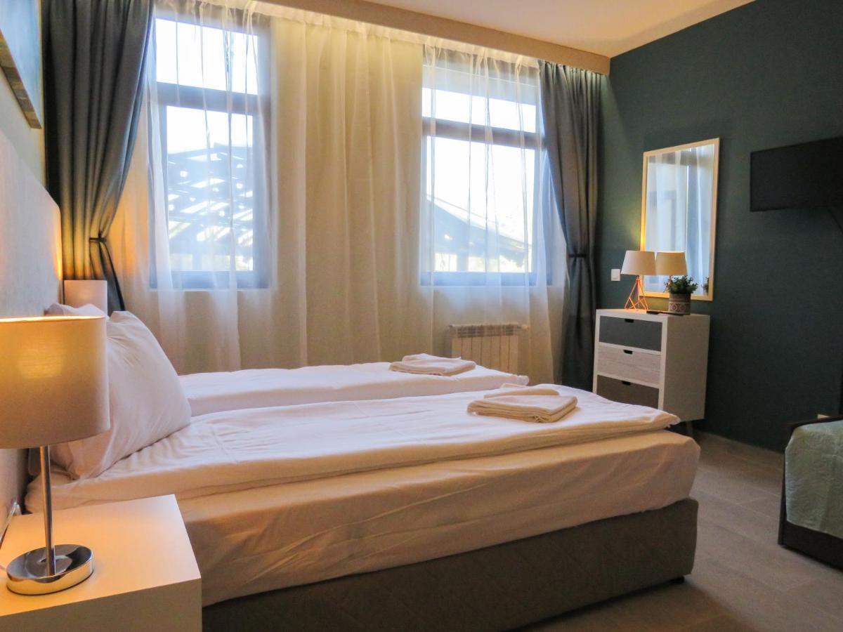 Rivendell Apartments Flora Complex โบโรเวทส์ ภายนอก รูปภาพ